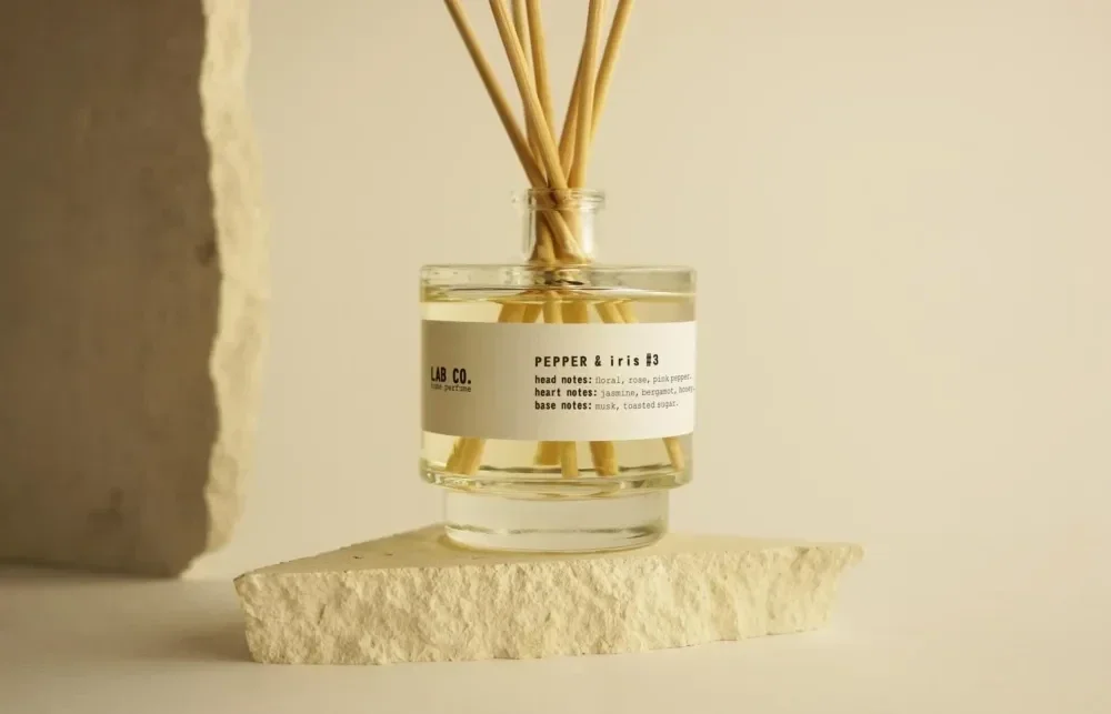 LAB CO. Pepper & iris