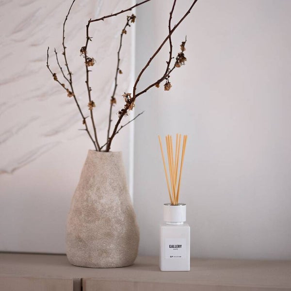 Gallery White