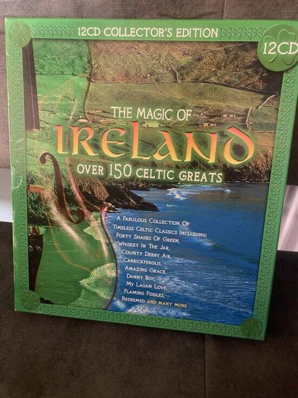 CD 12 stuks in box lp formaat -The magic of Ireland -over 150 celtic greats