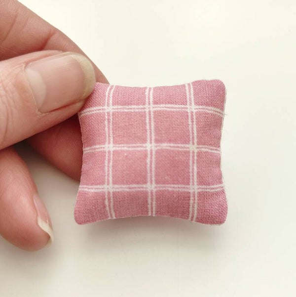 Kussentje Roze ruitjes (vierkant)