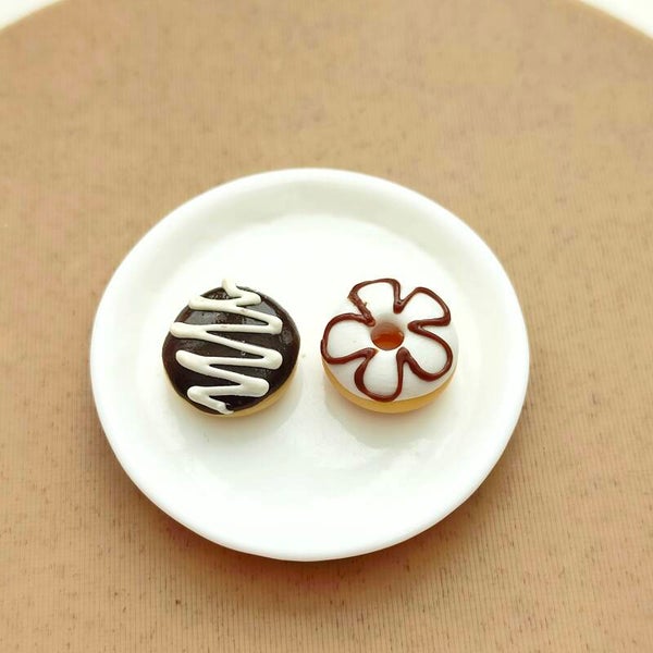 Chocolade donuts met bloem