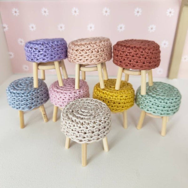 Krukje met gehaakte zitting