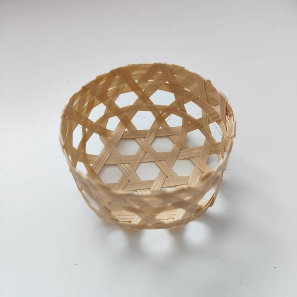 Rotan mand/tafel/lamp