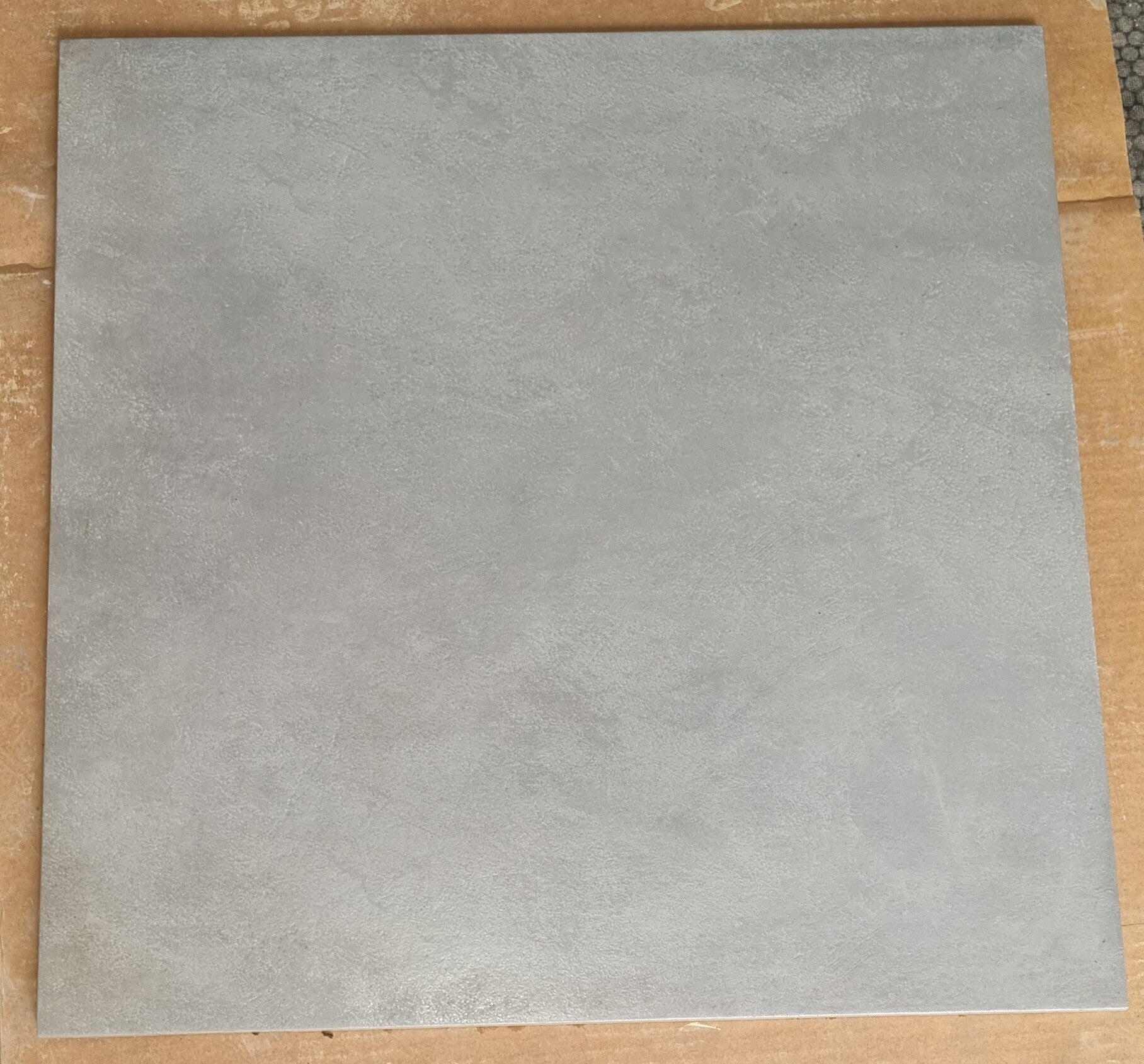 Carrelage gré cérame gris