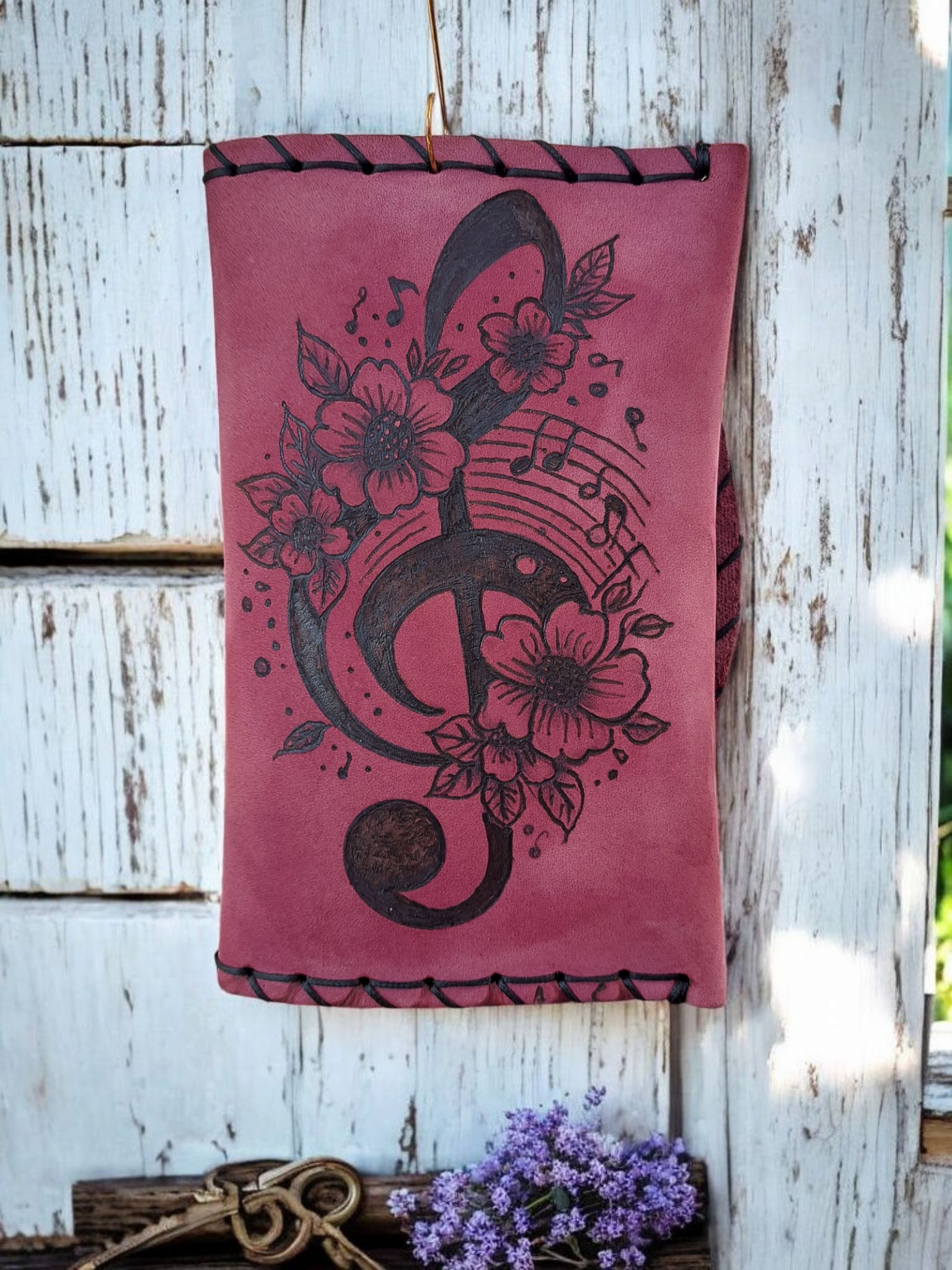 Δερμάτινη θηλή καπνού "Νότα "