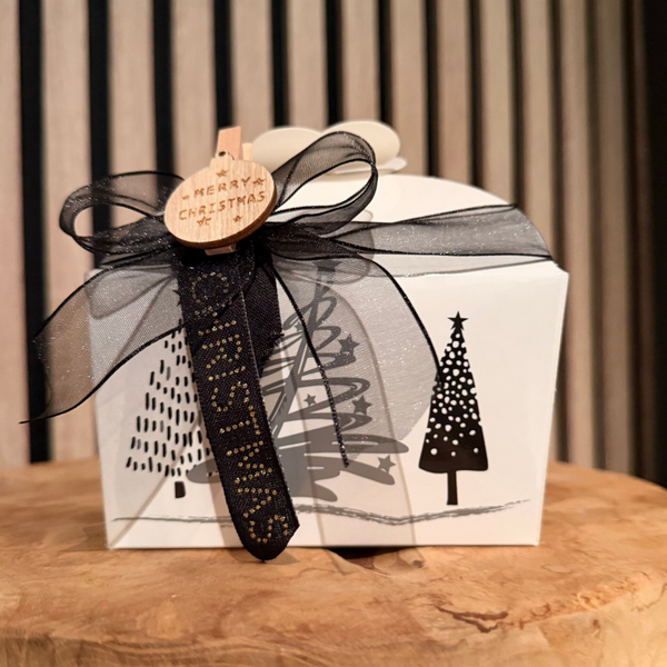 Ballotin Wit/Pistache 500 gr ‘Nieuwjaar of Kerst’