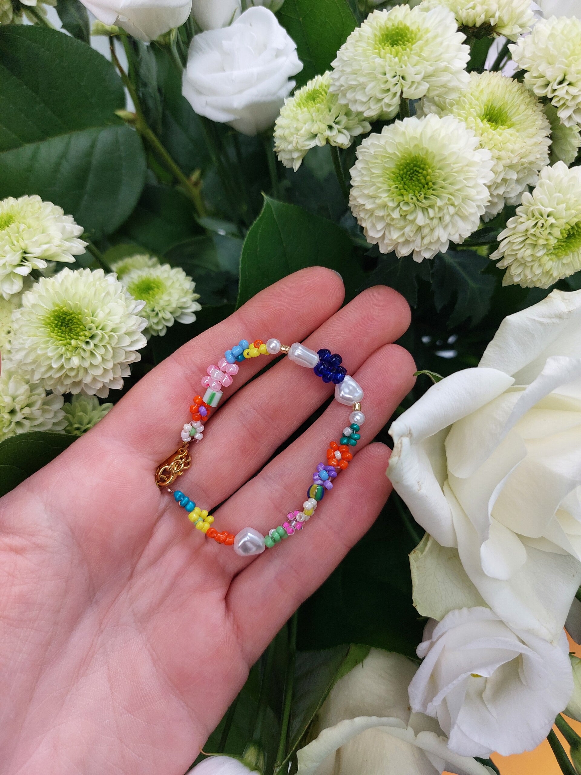 Flower bracelet rainbow