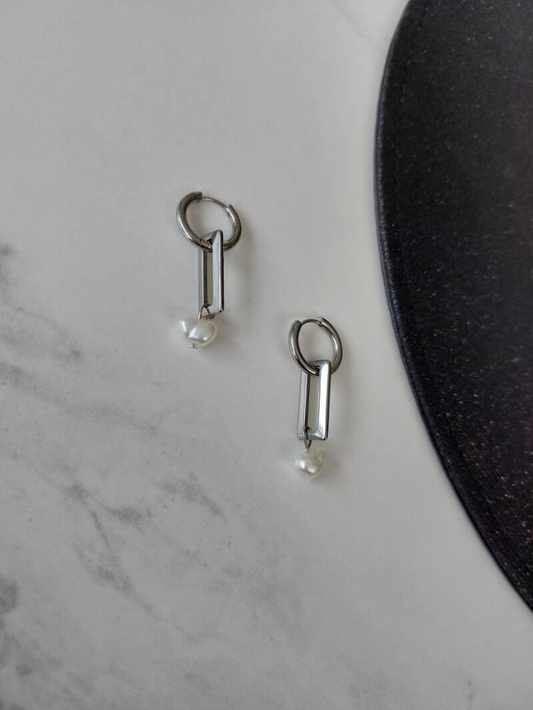 Silver pearly earrings