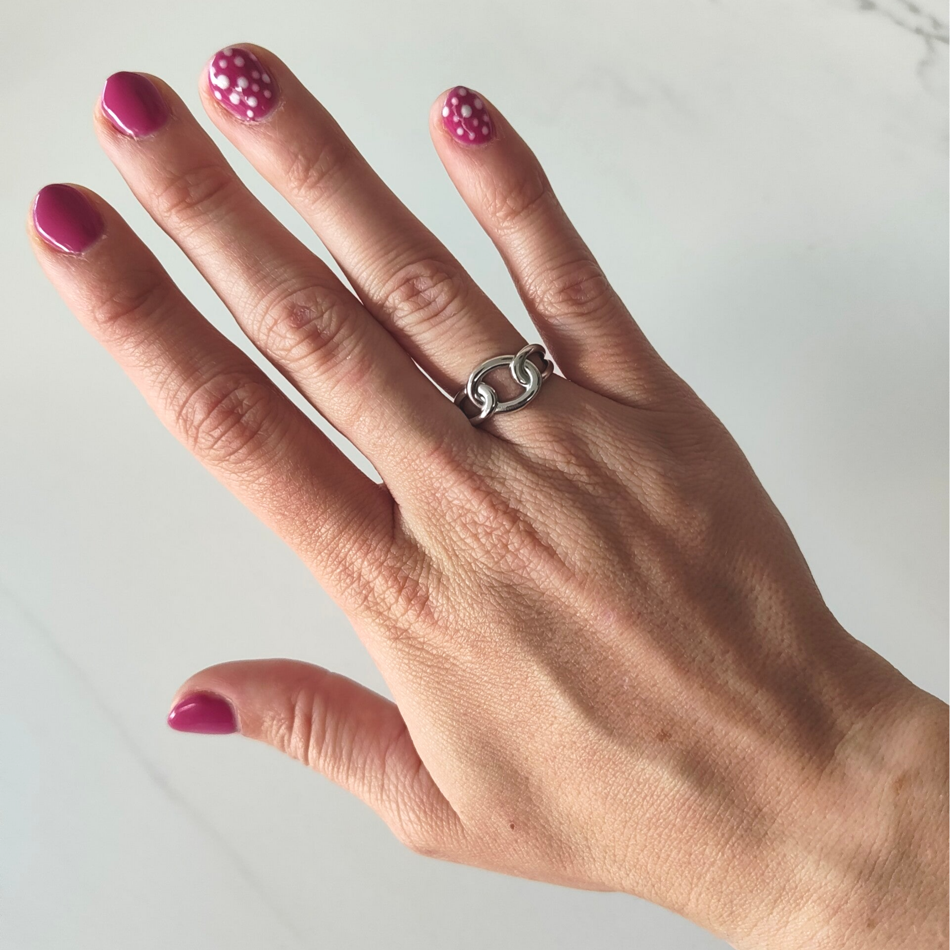 Knot ring