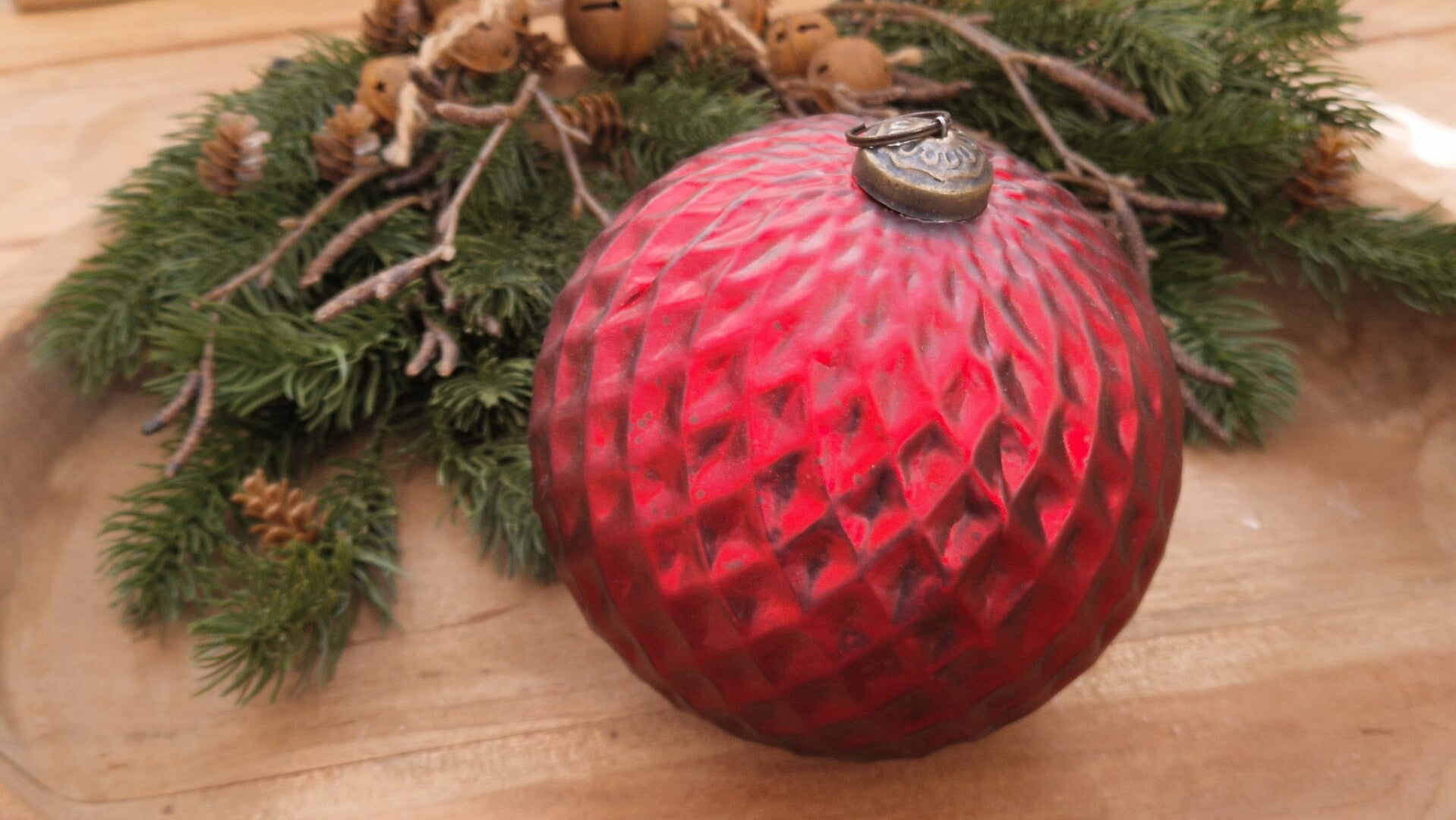 6469 Kerstbal Burgundy