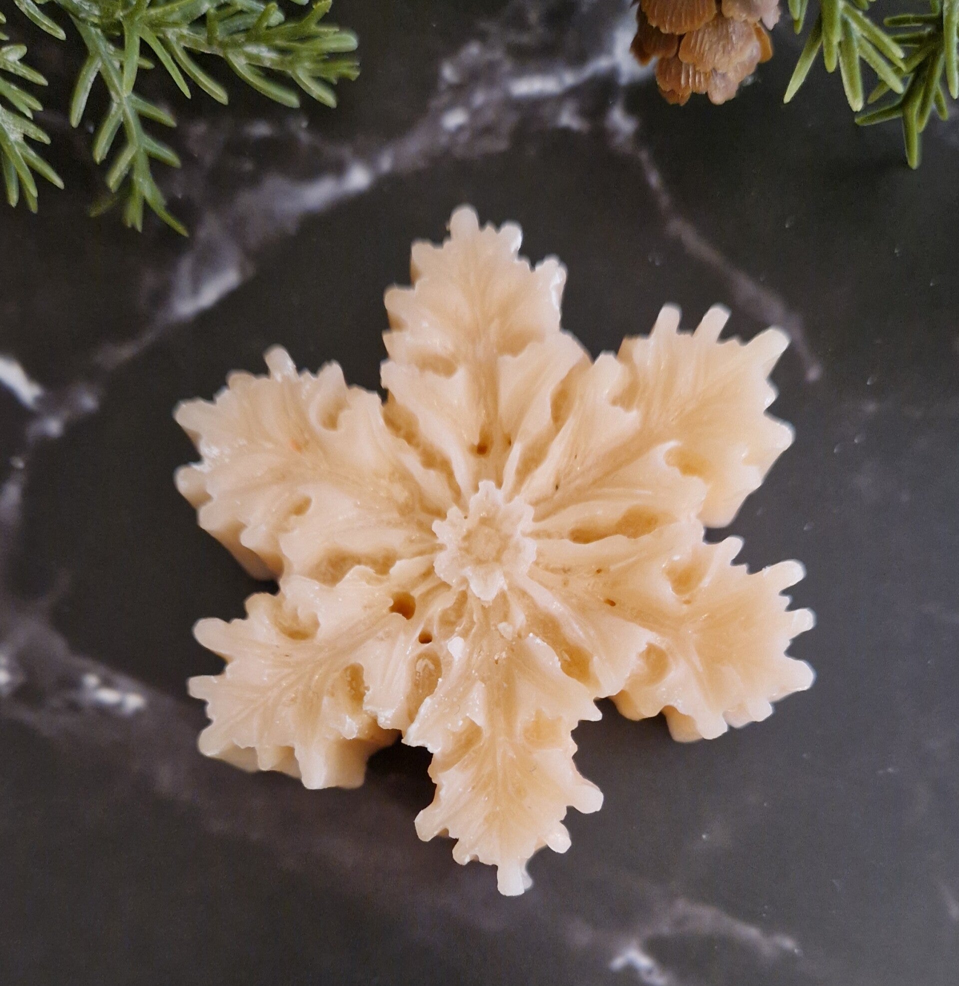 Pre - Order  Sneeuwvlok met Bloem 7 stuks