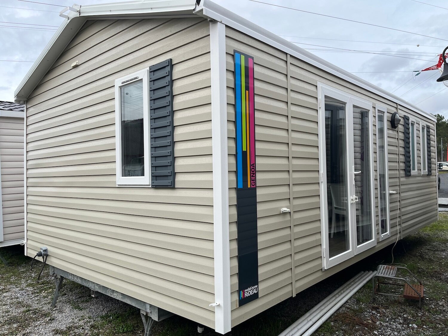 Rideau Genoa Compact