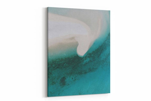 Een zachte en vloeiende abstracte afbeelding van oceaangolven