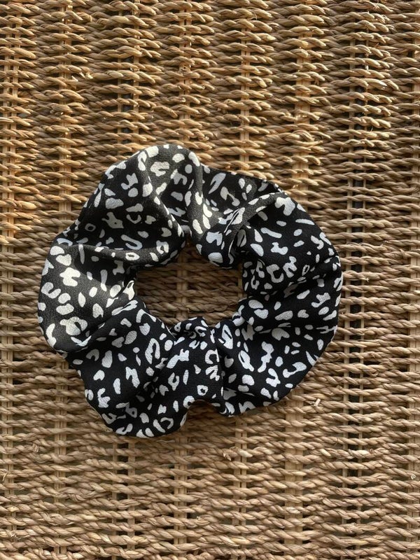 Scrunchie Haarwokkel Zwart