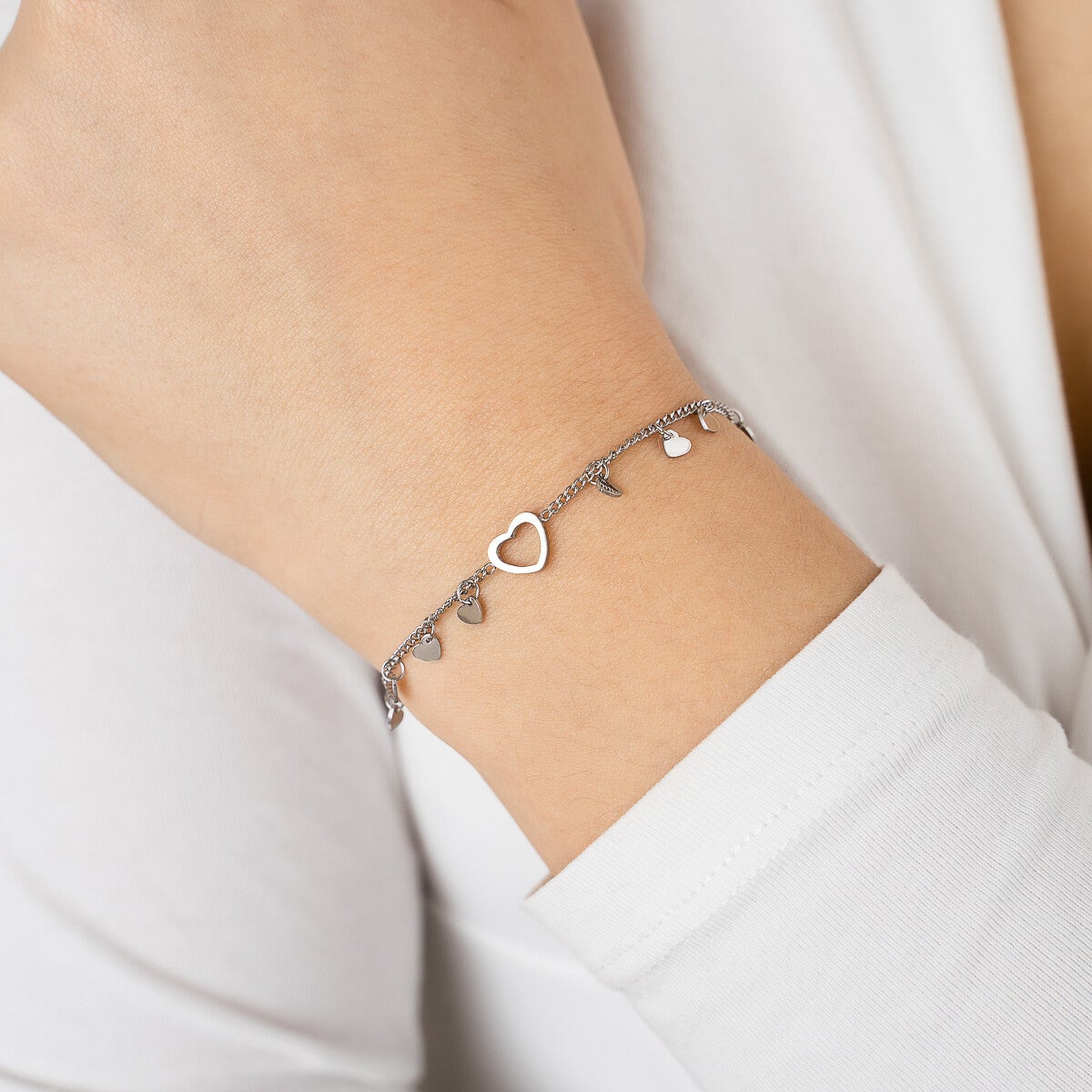 Armband met hartjes zilver