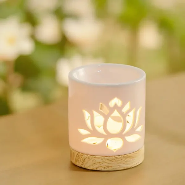 Ceramische geurbrander met waterlelie ontwerp