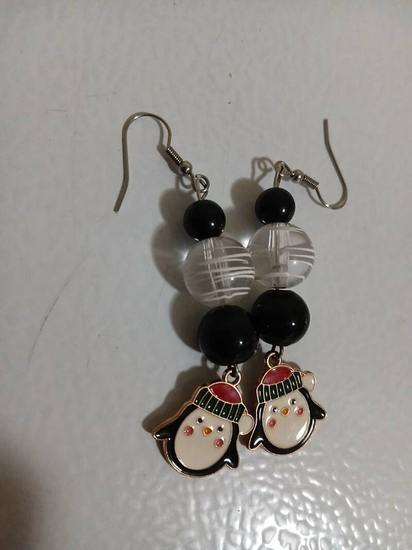 Holiday Christmas Dangle Penguin black with ice ball