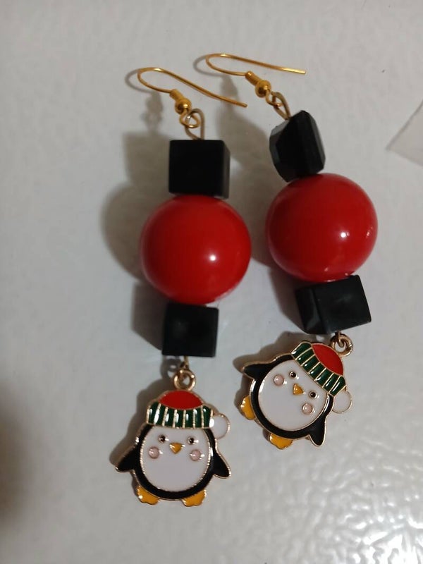 Holiday Christmas Dangle Penguin with Red bead