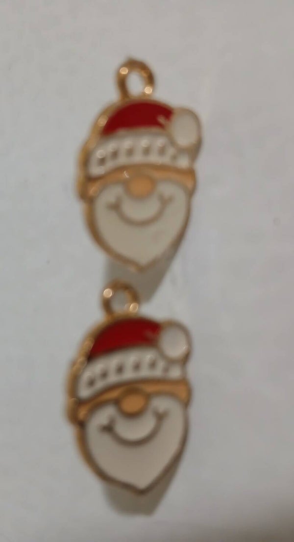 Holiday Christmas Posts Santa Narrow Face0