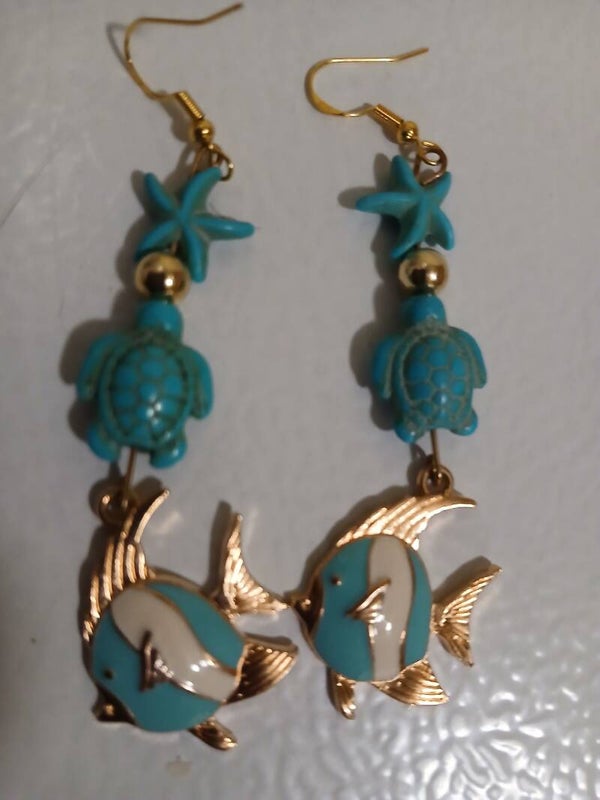 Dangle Blue Fish with turtle