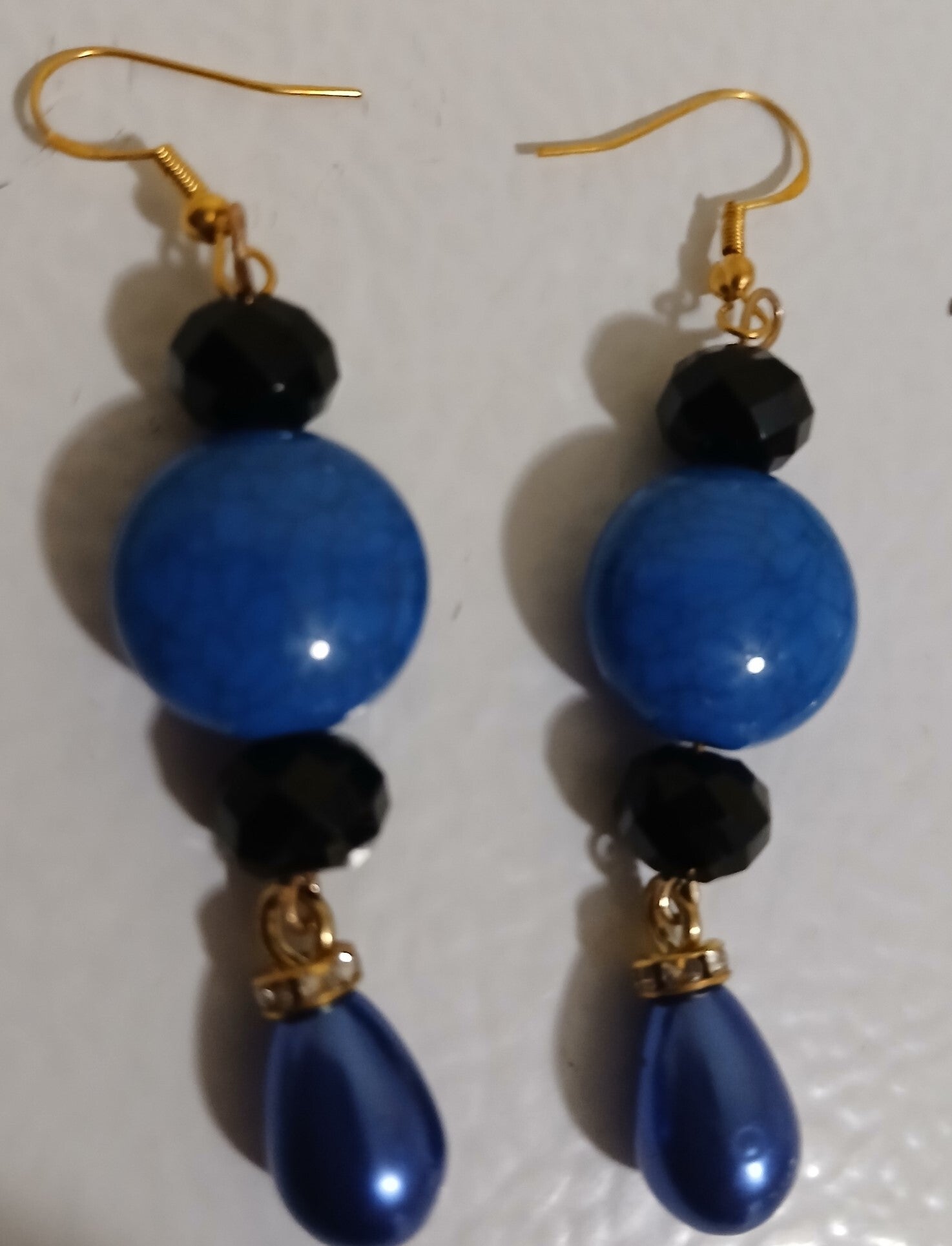 Dangle: Blue Teardrop with Blue round bead (gold and black)