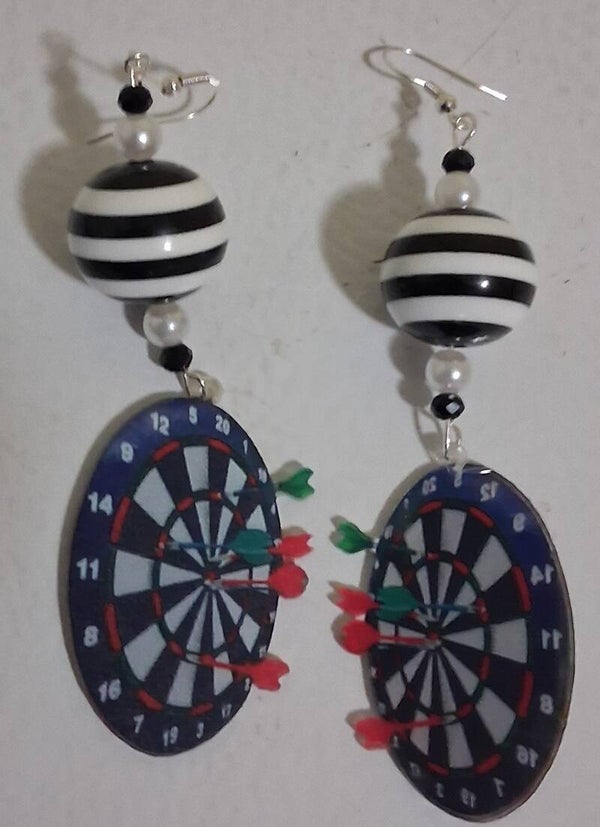 Dangle Dart Board tiny beads