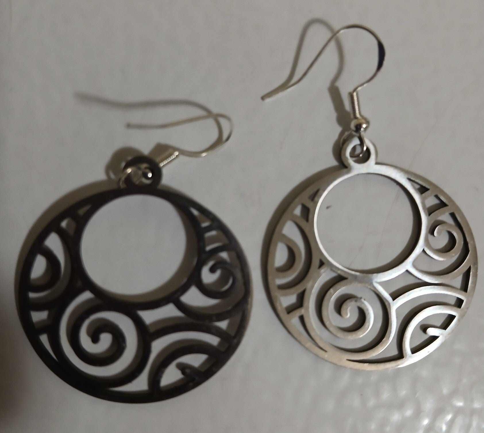 Dangle Hoops Round with Hallow Circle