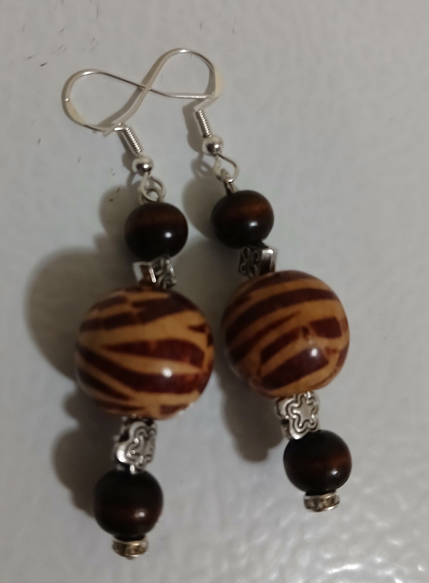 Drop: Brown Stiped Bead (short)