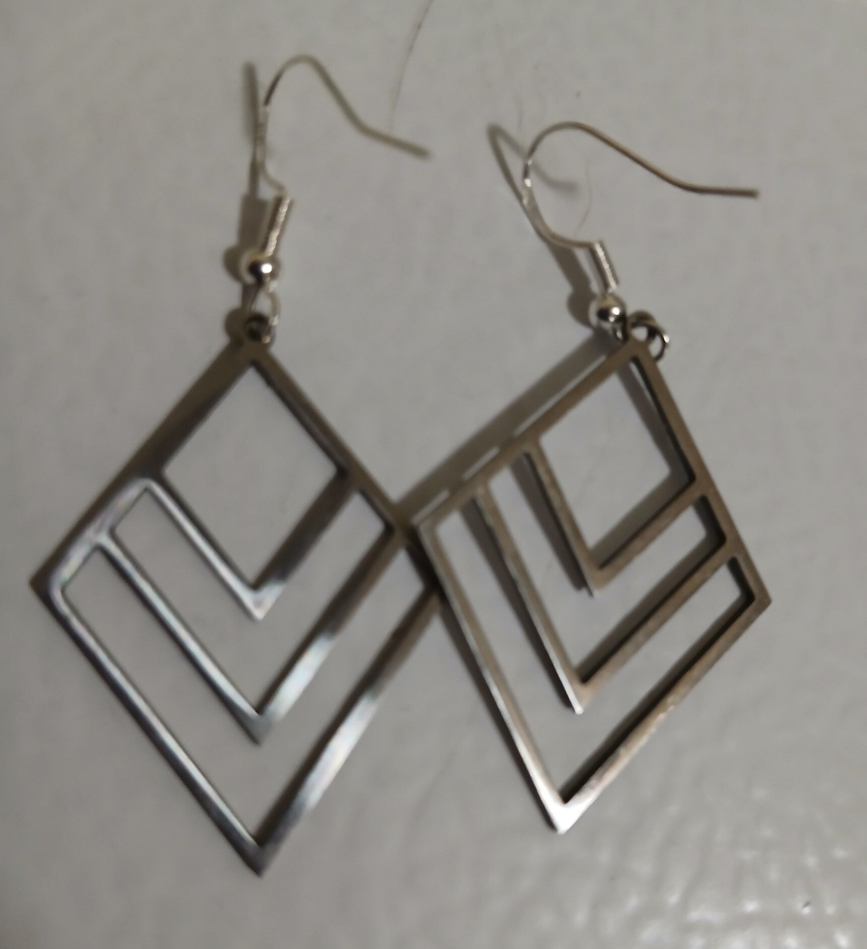 Dangle Diamond Shape Silver