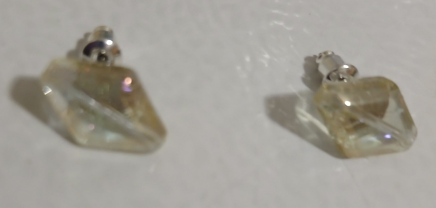 Post Clear Diamonds AB Yellow