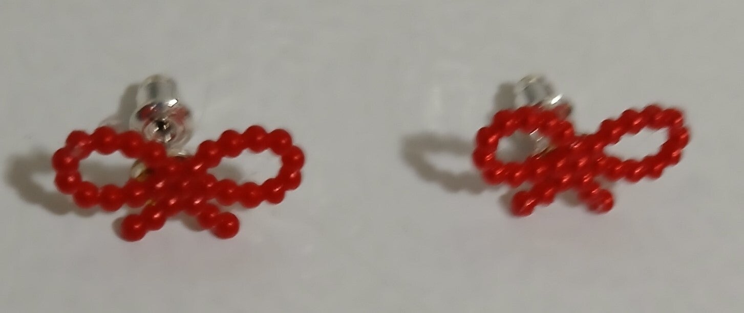 Post Red Bow Twist Small