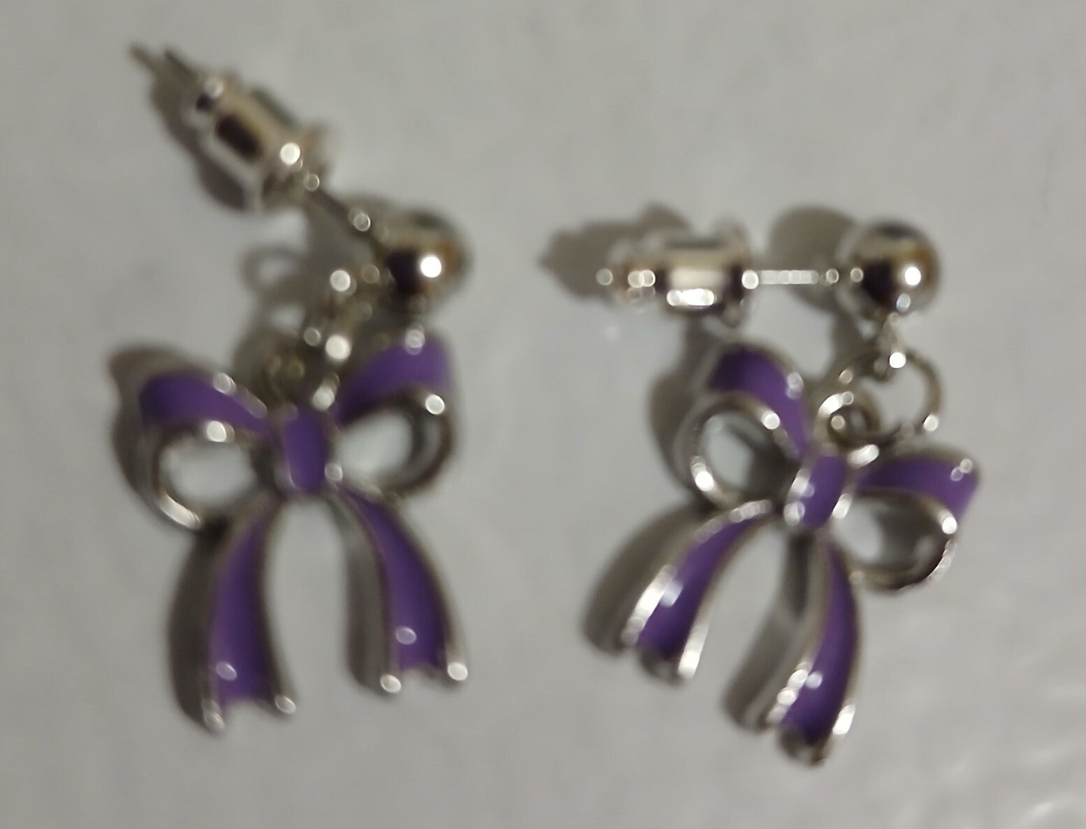 Post with Bows Purple Silver