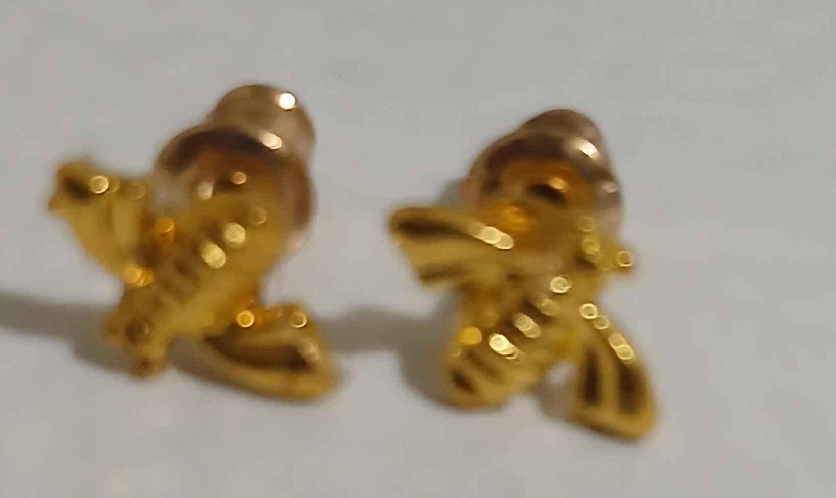 Posts Bees Gold (TINY) Body Art