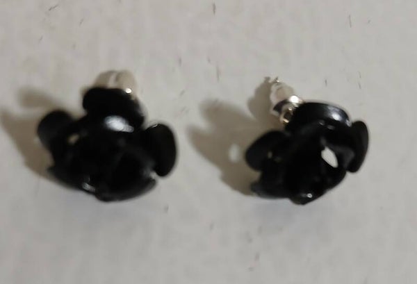 Posts Foil Black Flowers