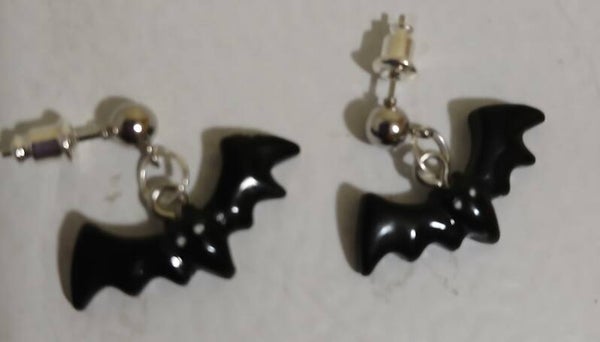 Post with (goth) Bats black