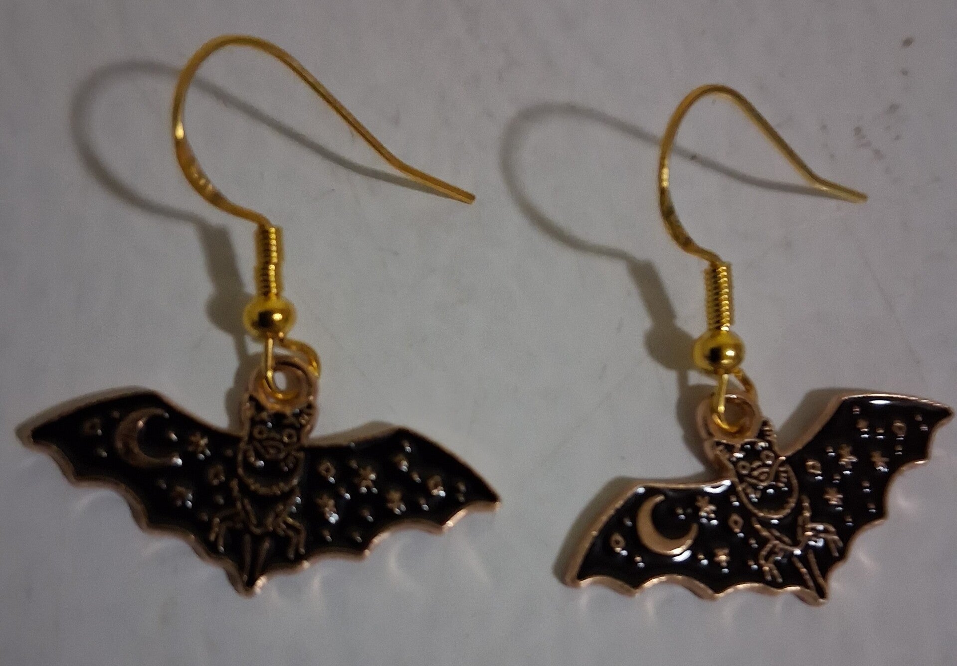Posts with Bat Gold