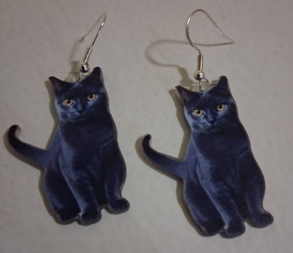 Post with Cat Black Realistic