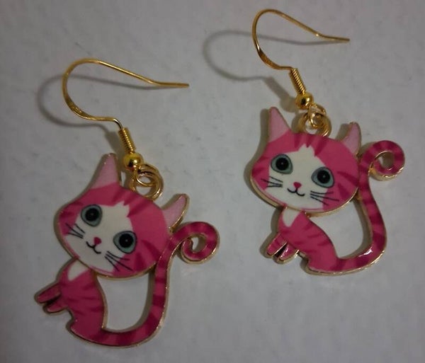 Fish hook with kitty in hot pink NEW