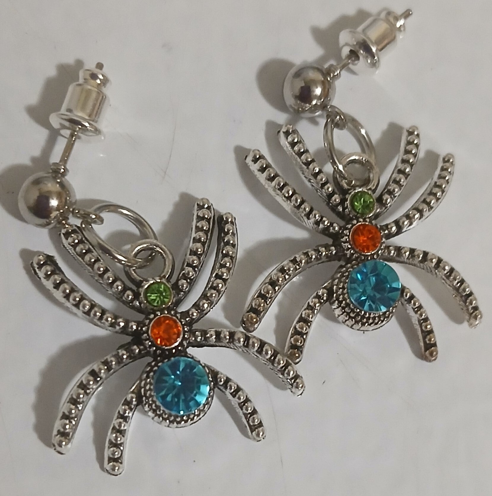 Posts with Fancy Spiders Silver