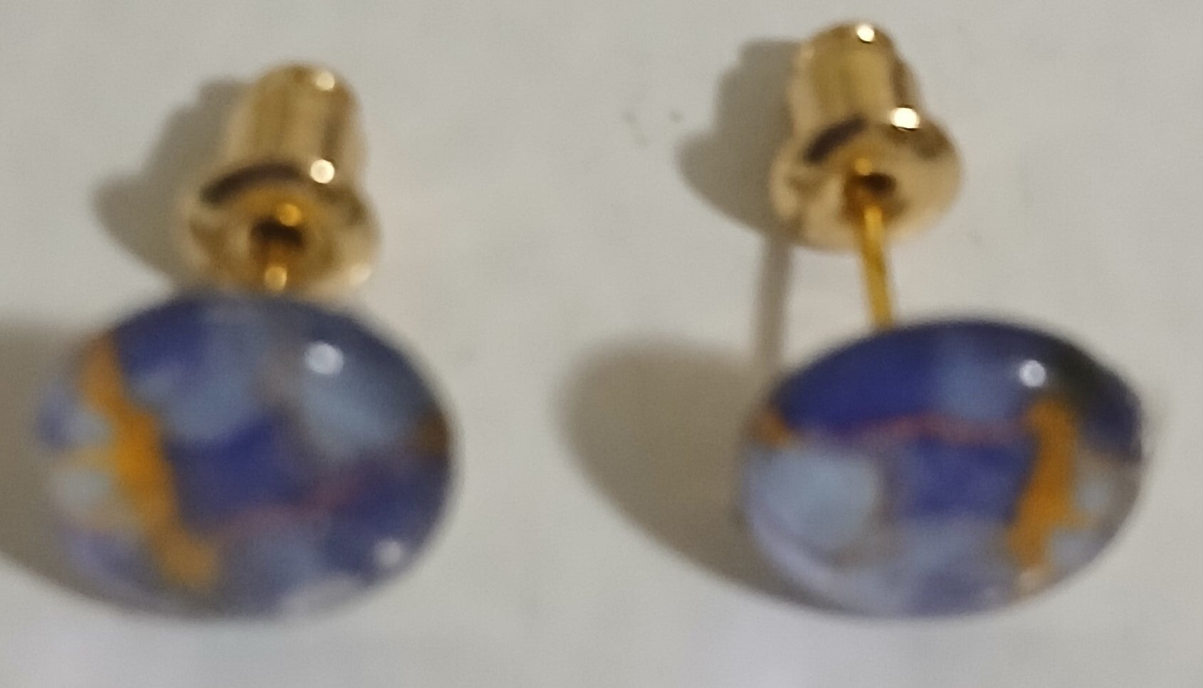 Studs Blue Round