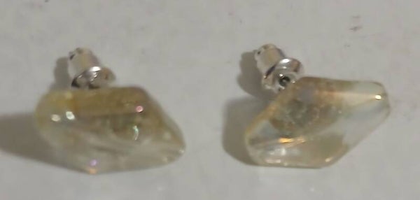 Studs Diamonds Clear with Gold Fleck