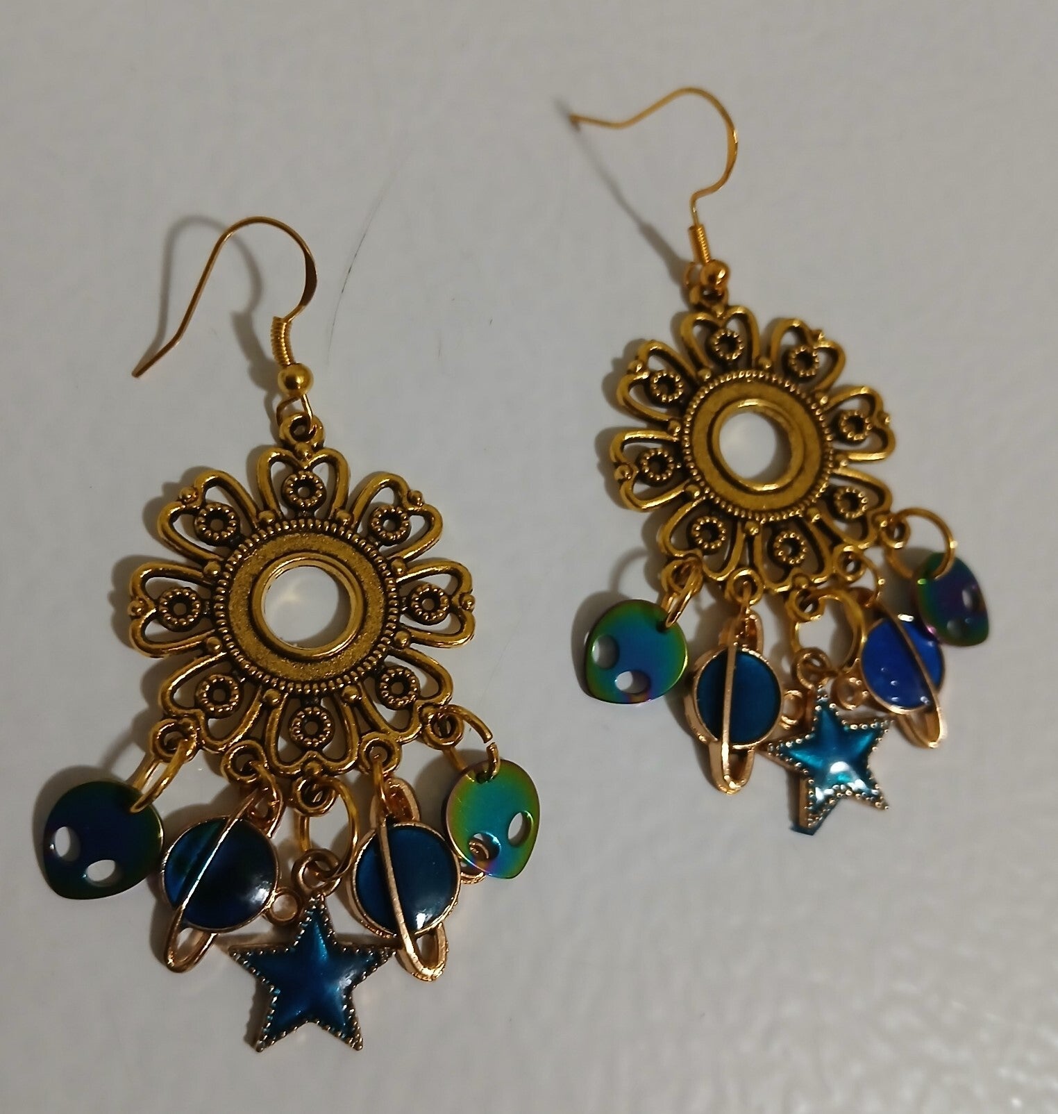 Teardrop Space Alien