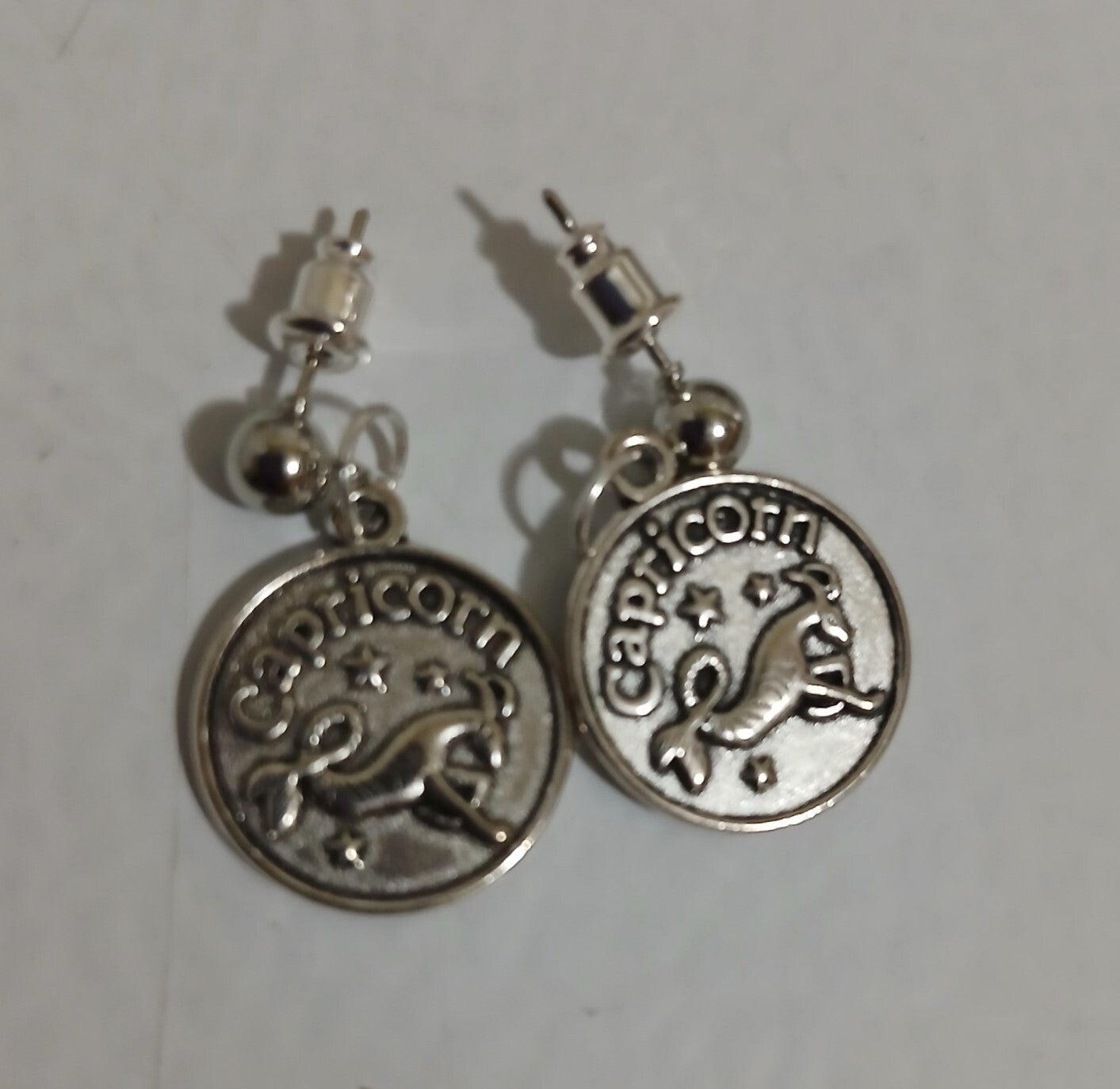 Zodiac Capricorn Round (post with $6)