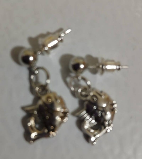 Zodiac Pisces Fish Tiny Silver (Post with $6)