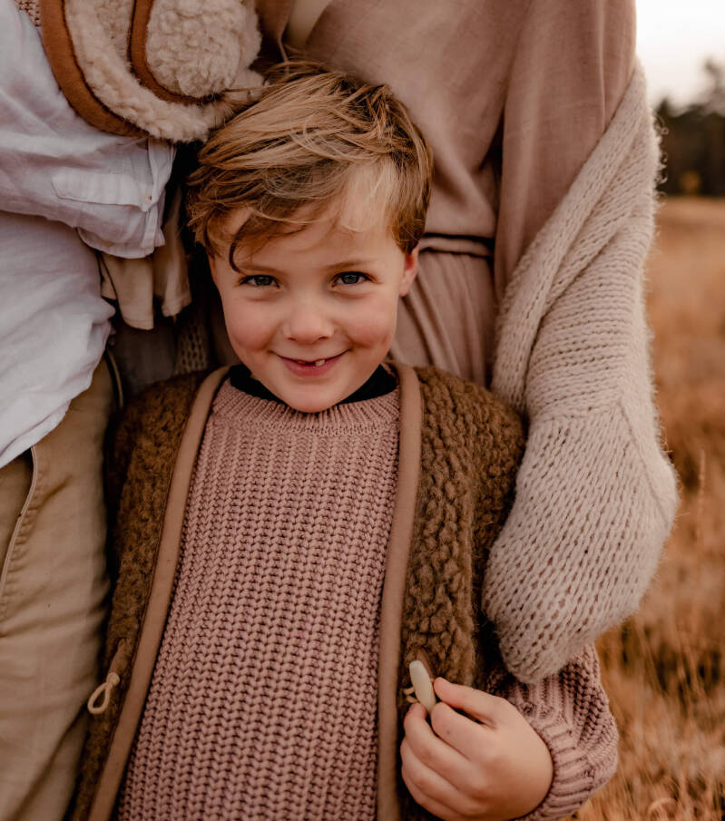 Gezinsshoot omgeving Oirschot nodig? Linda Verhoef Fotografie is de fotograaf in regio Eindhoven, Tilburg en omgeving voor een gezinsshoot of een familieshoot.