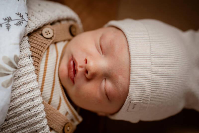 Newbornshoot omgeving Oirschot nodig? Linda Verhoef Fotografie is de fotograaf in regio Oirschot, Eindhoven, Tilburg en omgeving.