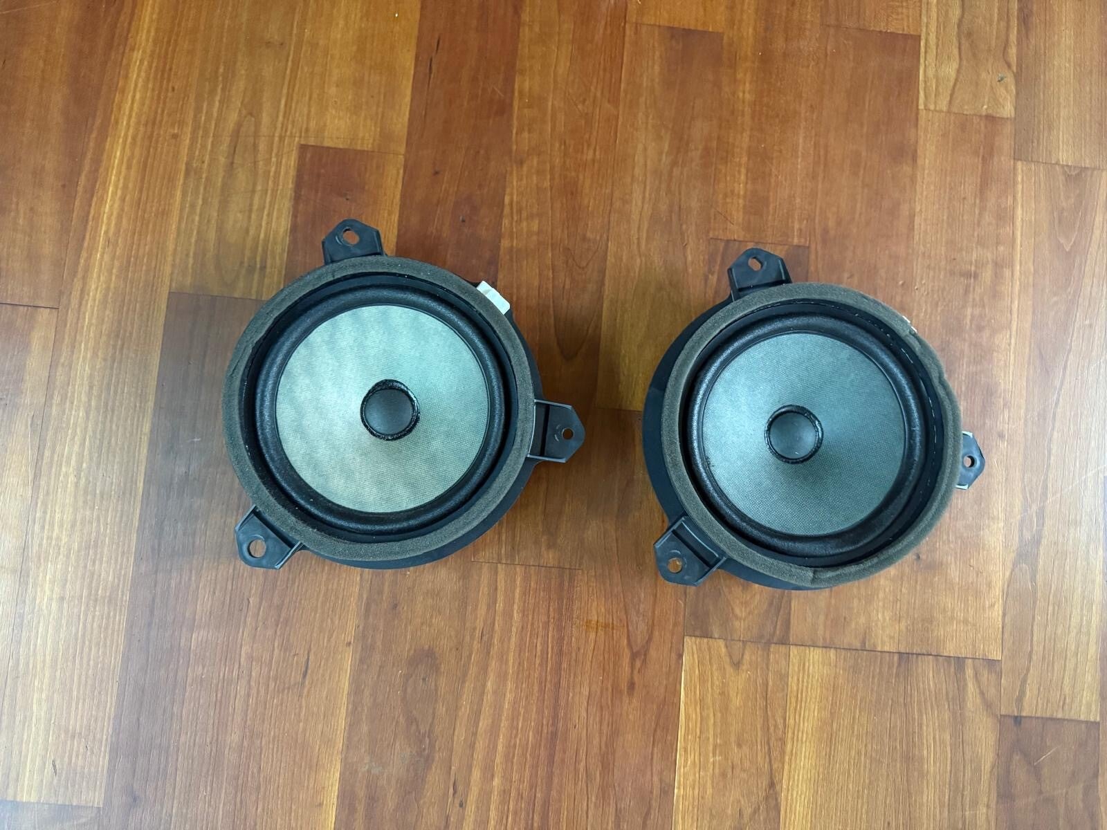 Türlautsprecher TOYOTA AYGO 2018 2/3