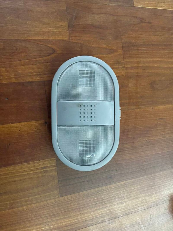 Innenraumleuchte mit Schalter / Dachleuchte MITSUBISHI COLT Z30 2009-2012