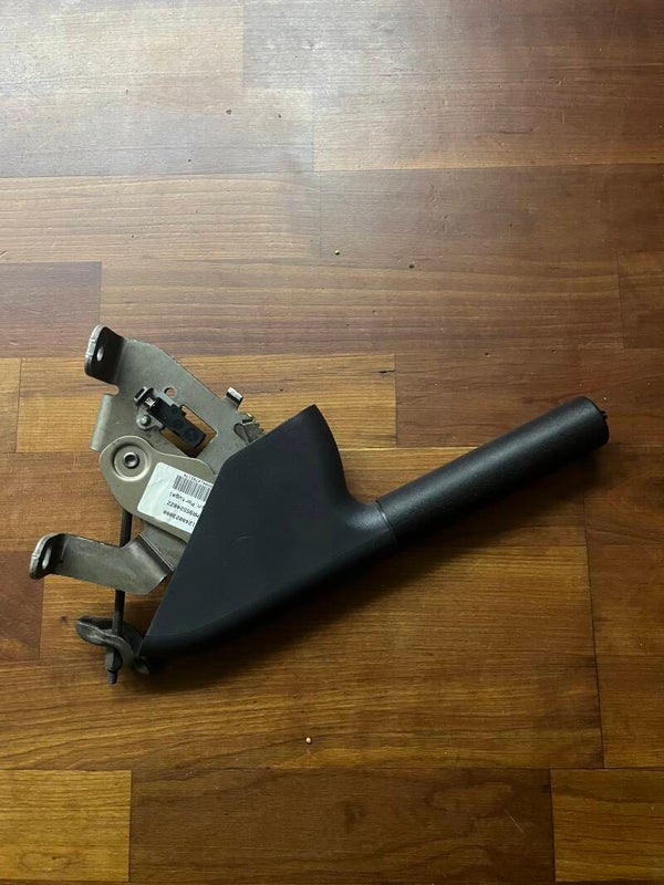 Handbremshebel MITSUBISHI COLT Z30 2009-2012