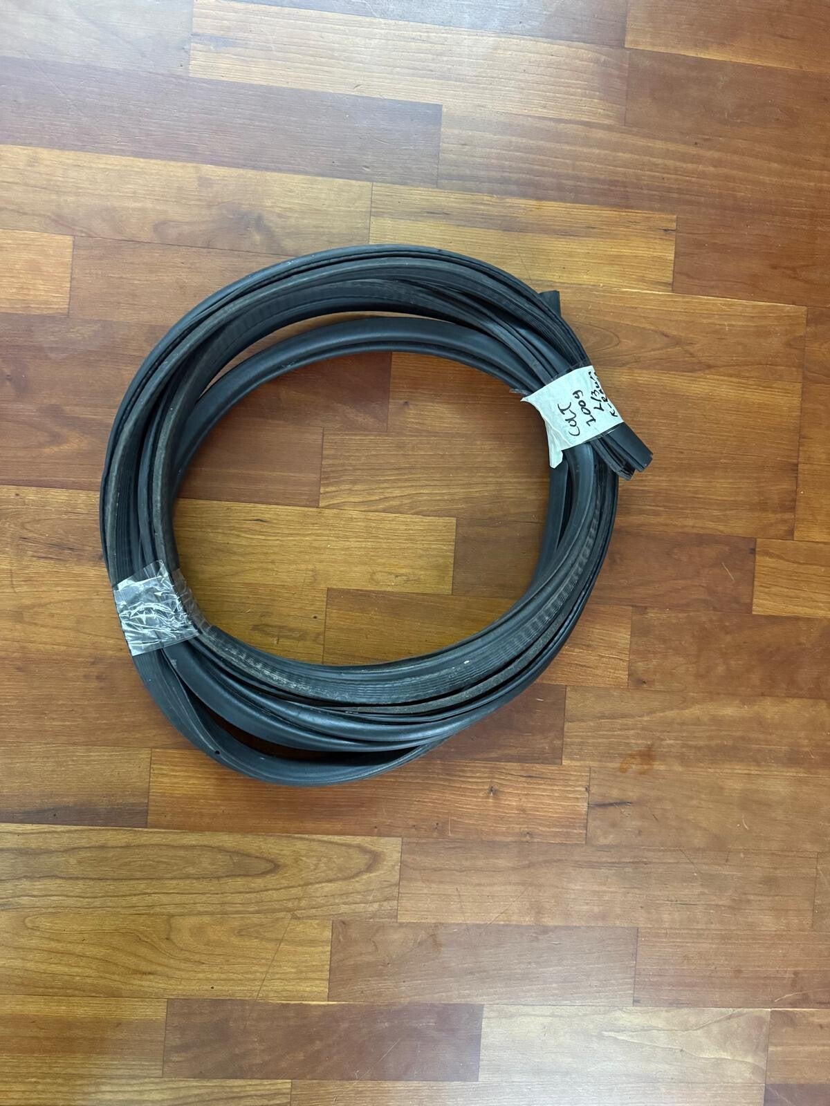 Gummiauflage für hintere Schraubenfeder MITSUBISHI COLT Z30 2009-2012 HINTEN L+R